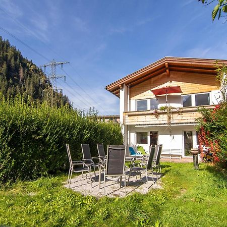 Regenbogenhaus Villa Mayrhofen Exterior foto